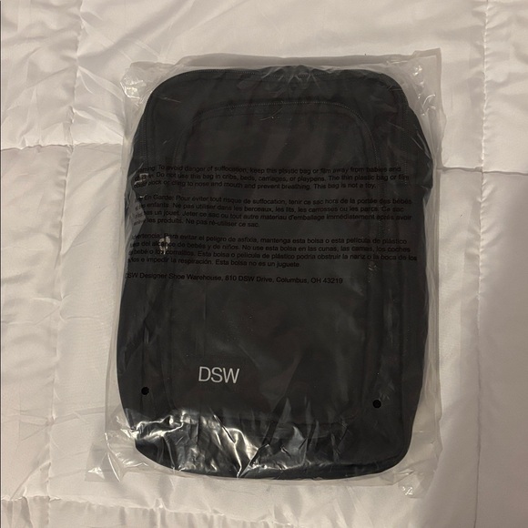 🆕 DSW | Sling Bag - Picture 4 of 5